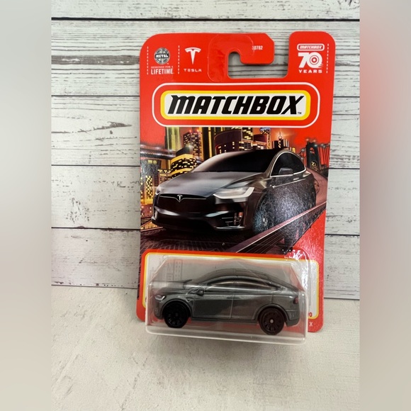 Matchbox Tesla Model X - Picture 3 of 3